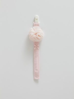 PEMBE